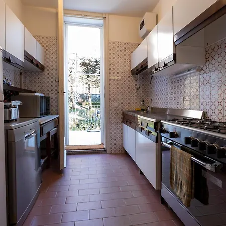 Lucy - Porzione Di Con Giardino * Varenna