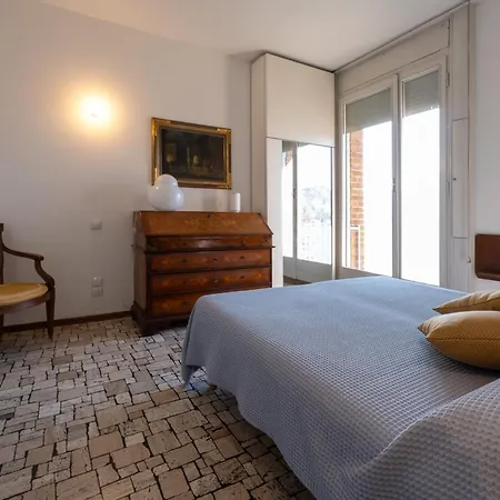 Lucy - Porzione Di Con Giardino Feriehus *