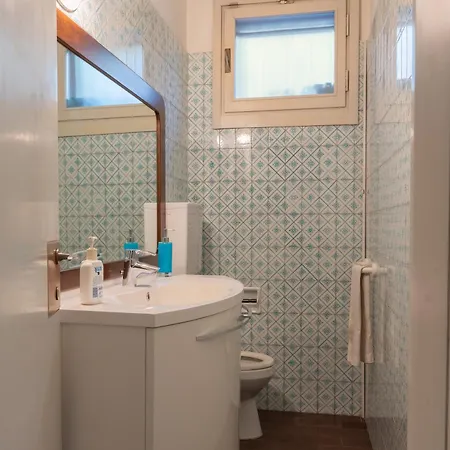 Lucy - Porzione Di Con Giardino Casa vacanze