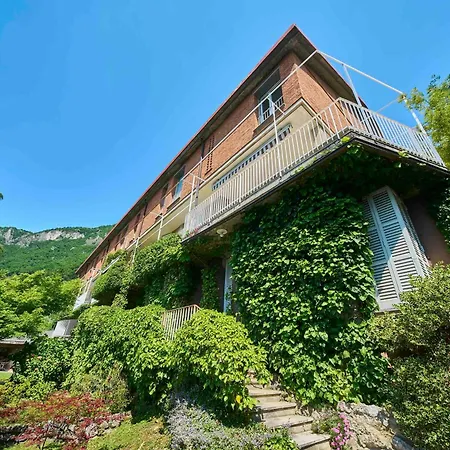 Lucy - View Villa