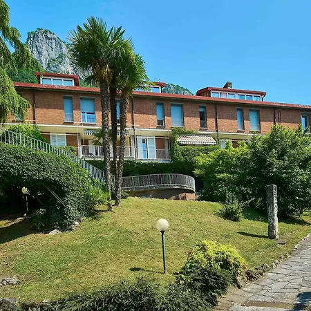 Lucy - View Villa Varenna