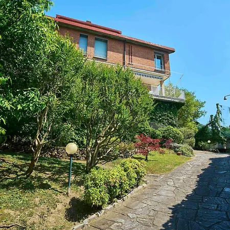 Lucy - View Villa Varenna