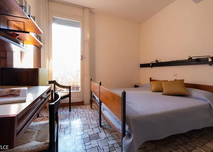 View - Parking - Ac - 4br * Varenna