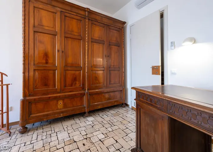 View - Parking - Ac - 4br Varenna