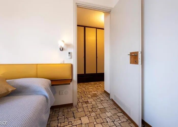 View - Parking - Ac - 4br * Varenna