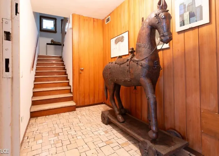 Lucy - View Holiday home *