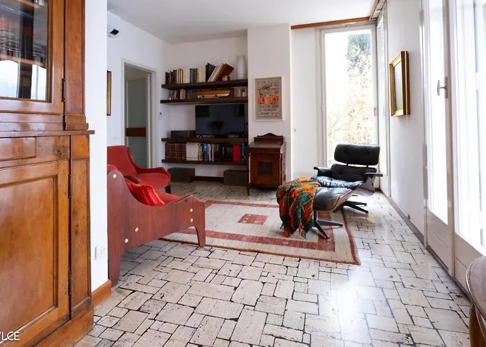 Villa Lucy - Lake View * Βαρένα